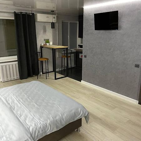 Apartcenter Вип Апартаменты В Центре Города На Гагарина Kryvyj Rih Esterno foto
